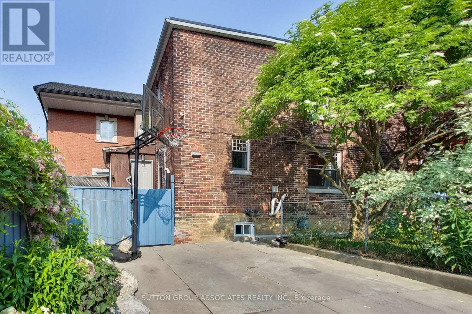 172 Hope Street, Toronto (Corso Italia-Davenport), Ontario  M6E 1K3 - Photo 34 - W12216096