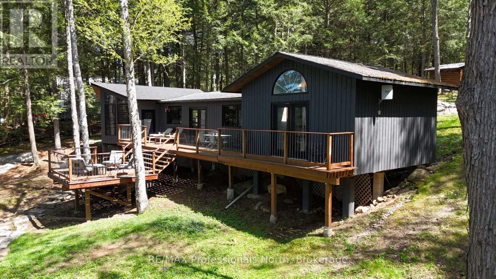 1132 Sapphire (Koshlong Lake) Drive, Highlands East, Ontario  K0M 1S0 - Photo 1 - X12163800