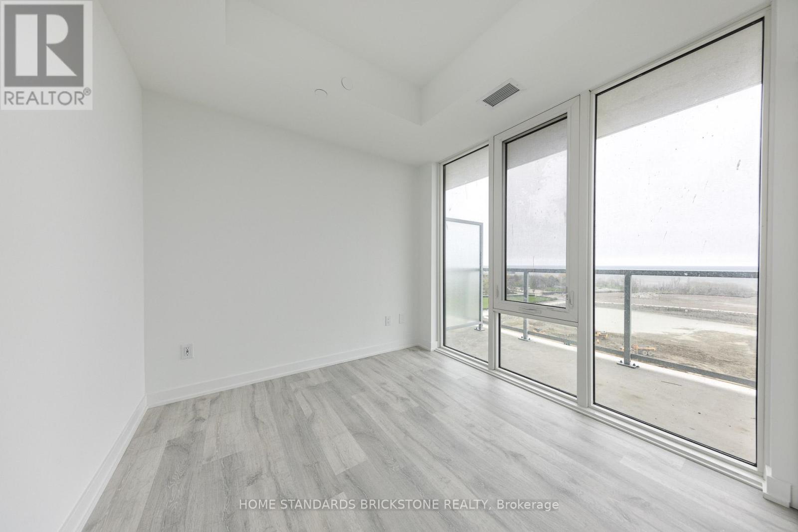 1012 - 220 Missinnihe Way, Mississauga (Port Credit), Ontario  L5H 0A9 - Photo 17 - W12216269