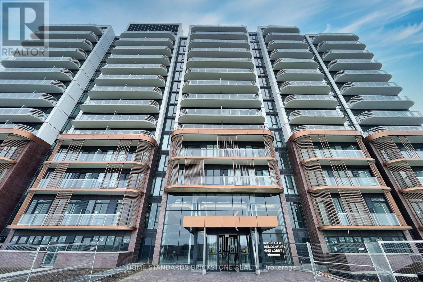 1012 - 220 Missinnihe Way, Mississauga (Port Credit), Ontario  L5H 0A9 - Photo 1 - W12216269