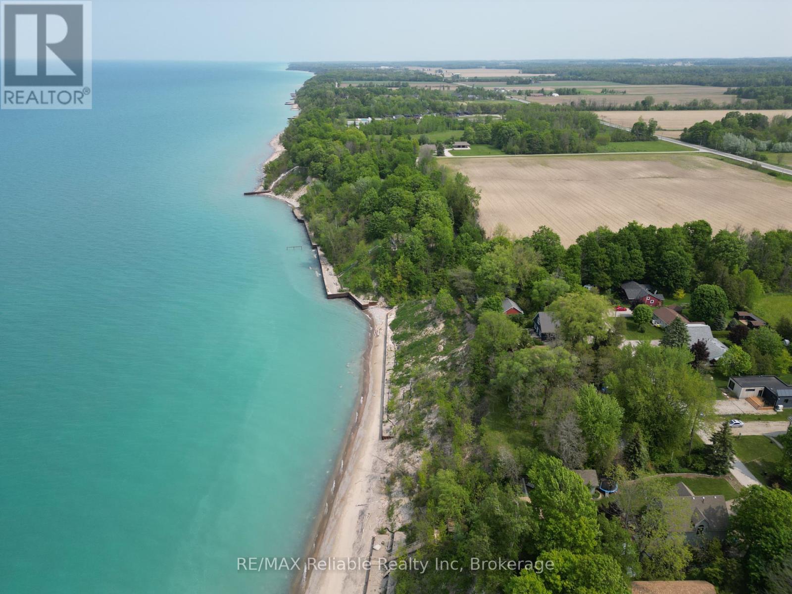 77545 Melena Drive, Bluewater, Ontario  N0M 1G0 - Photo 8 - X12216007