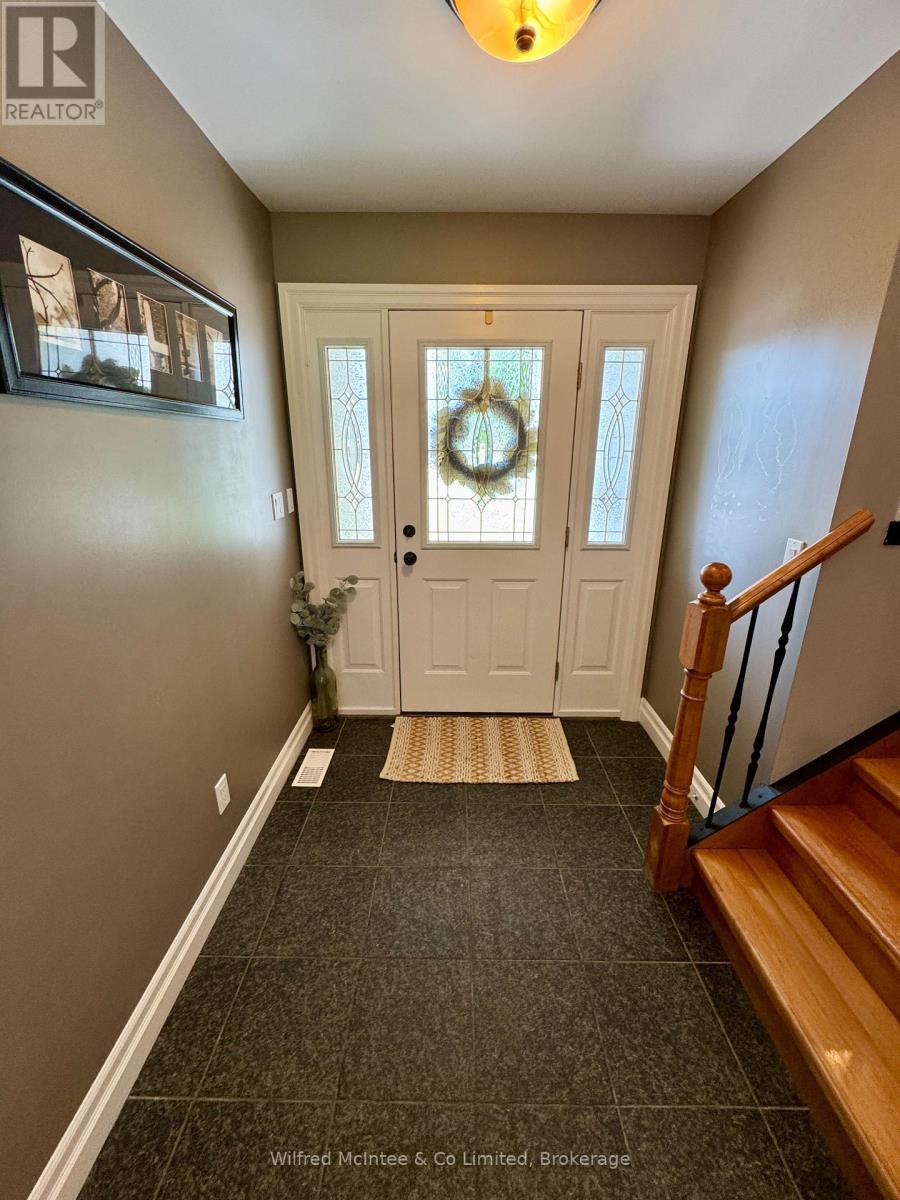 908 Old Durham Road, Brockton, Ontario  N0G 2V0 - Photo 22 - X12216067