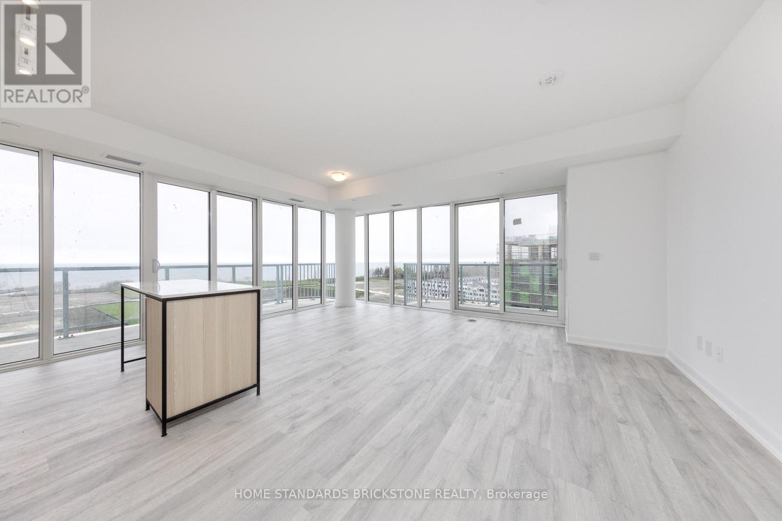 1012 - 220 Missinnihe Way, Mississauga (Port Credit), Ontario  L5H 0A9 - Photo 6 - W12216269