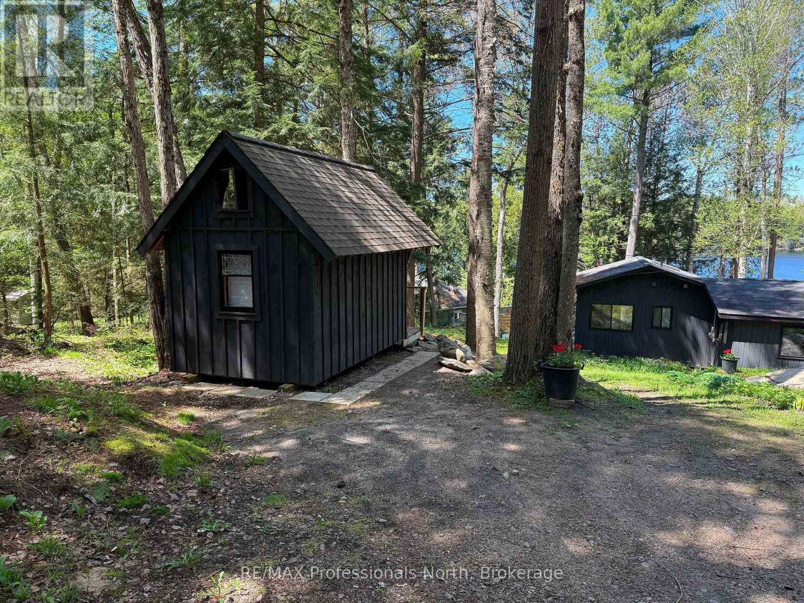 1132 Sapphire (Koshlong Lake) Drive, Highlands East, Ontario  K0M 1S0 - Photo 41 - X12163800
