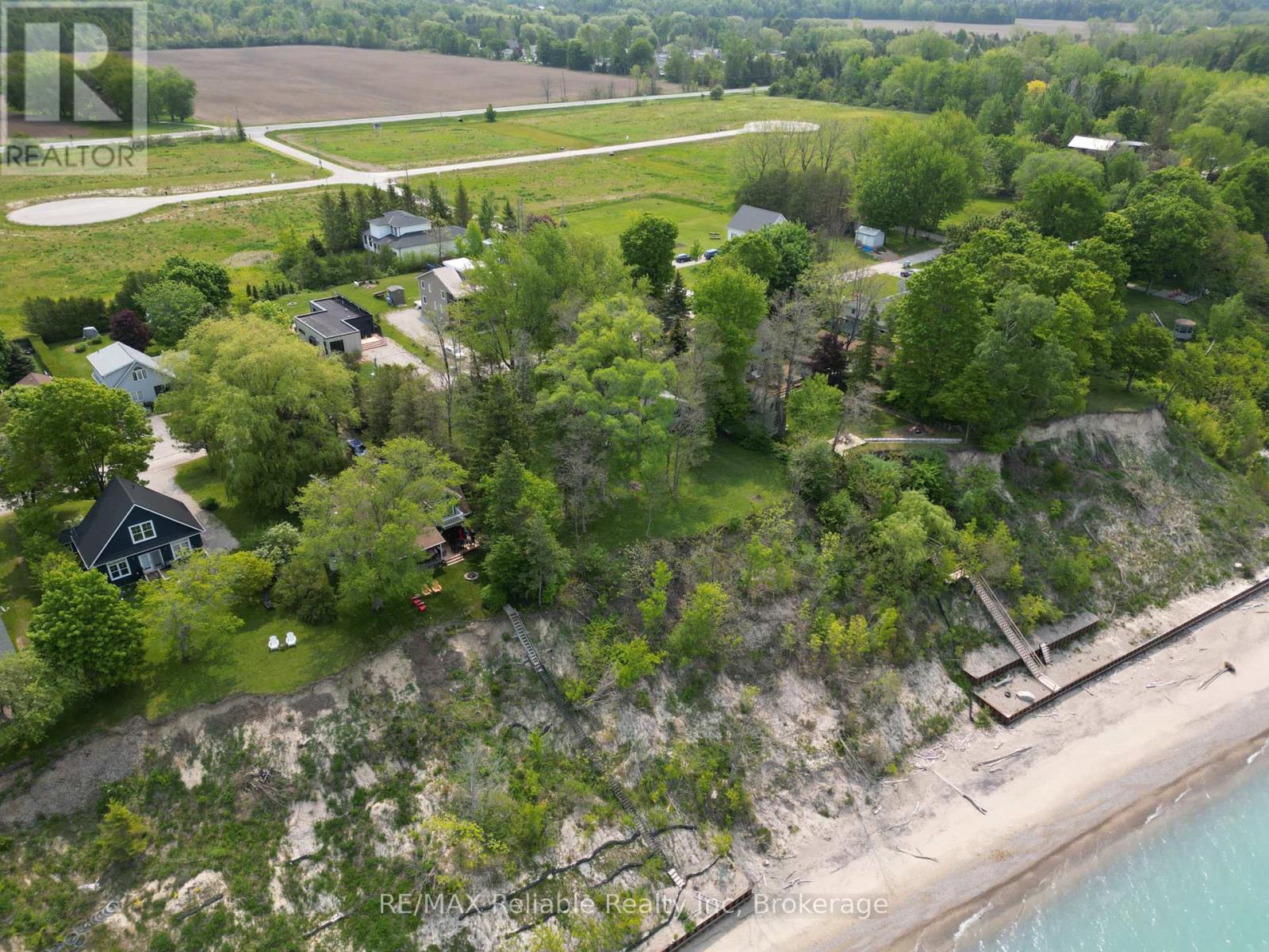 77545 Melena Drive, Bluewater, Ontario  N0M 1G0 - Photo 6 - X12216007