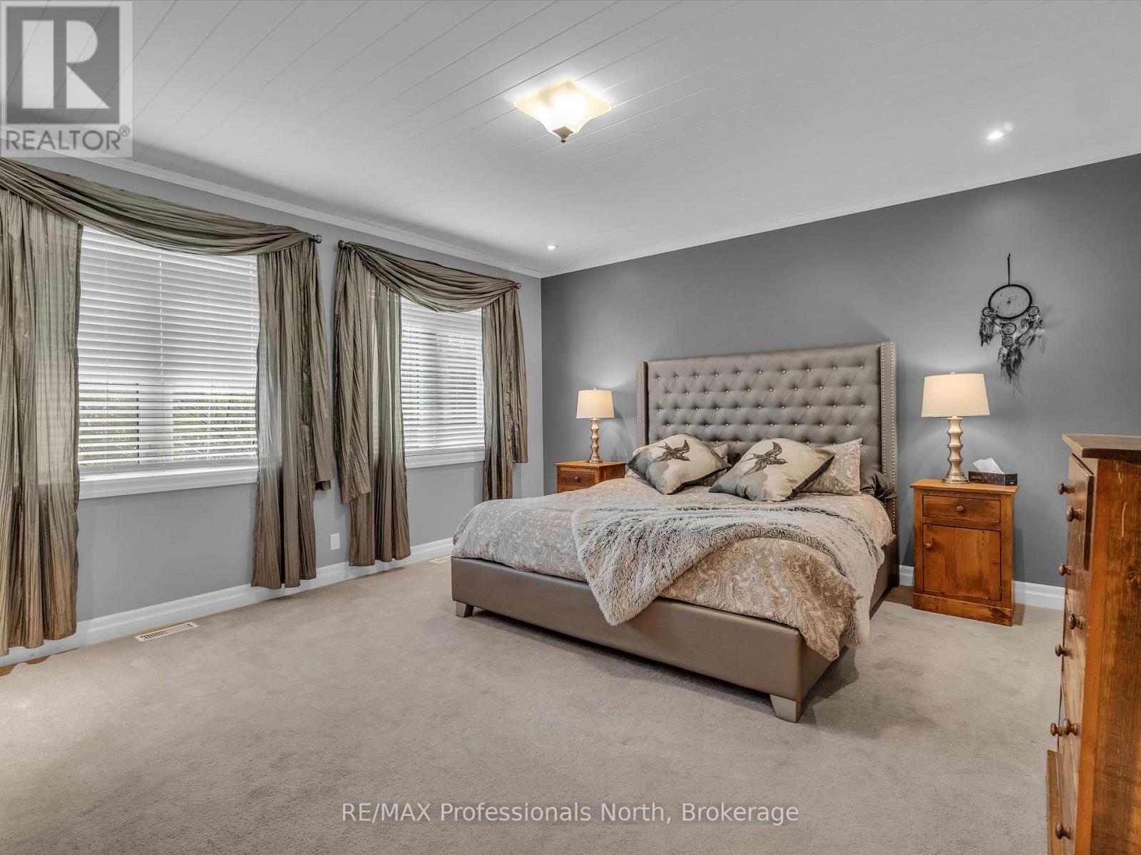 93 Mainhood's Road, Huntsville (Stephenson), Ontario  P0B 1M0 - Photo 14 - X12216107