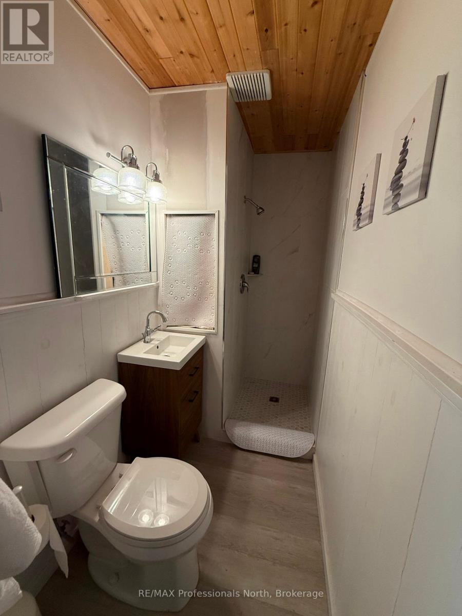 1132 Sapphire (Koshlong Lake) Drive, Highlands East, Ontario  K0M 1S0 - Photo 34 - X12163800