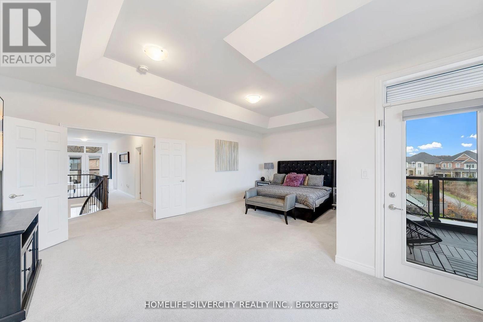 398 Spyglass Green, Oakville (Go Glenorchy), Ontario  L6M 5K5 - Photo 4 - W12216278