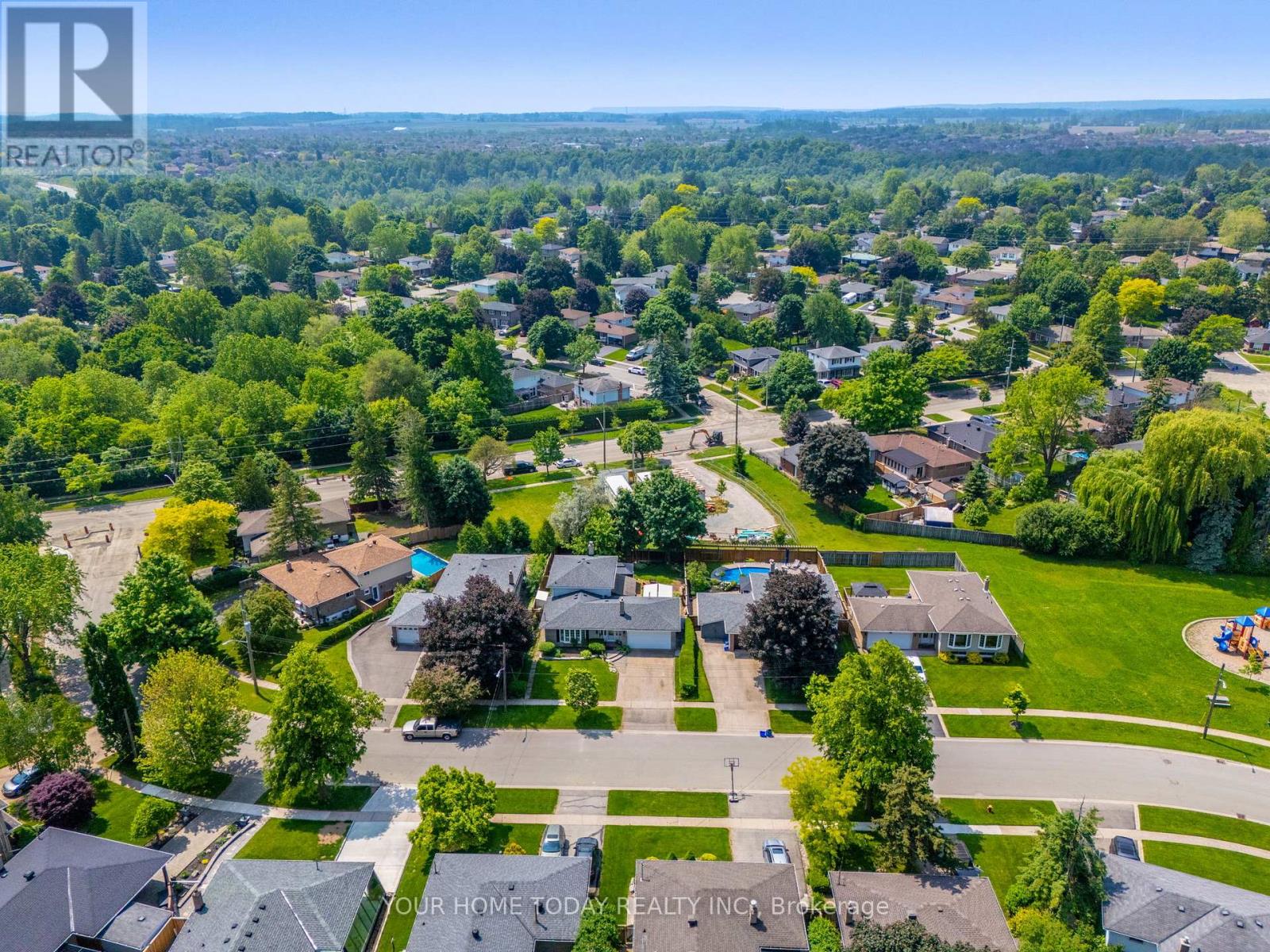 64 Greystone Crescent, Halton Hills (Georgetown), Ontario  L7G 1G9 - Photo 48 - W12216275