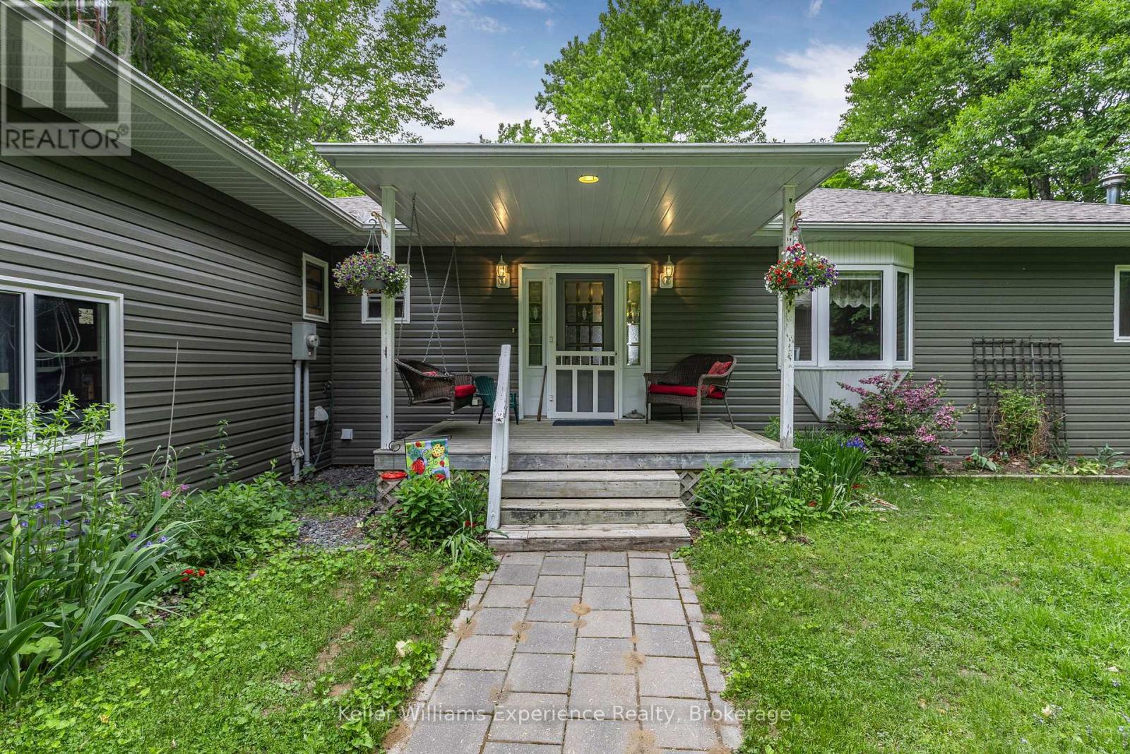 1248 Healey Lk Road, Bracebridge, Ontario  P1L 1X3 - Photo 10 - X12216174