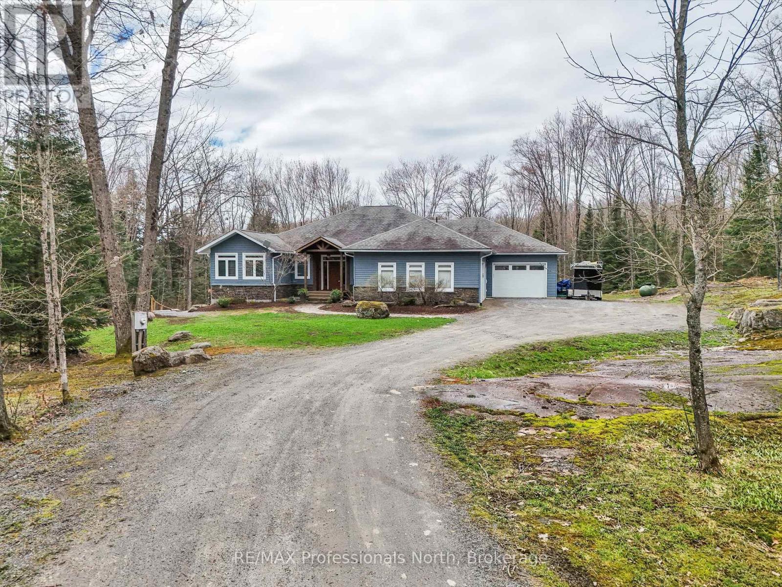 93 Mainhood's Road, Huntsville (Stephenson), Ontario  P0B 1M0 - Photo 45 - X12216107