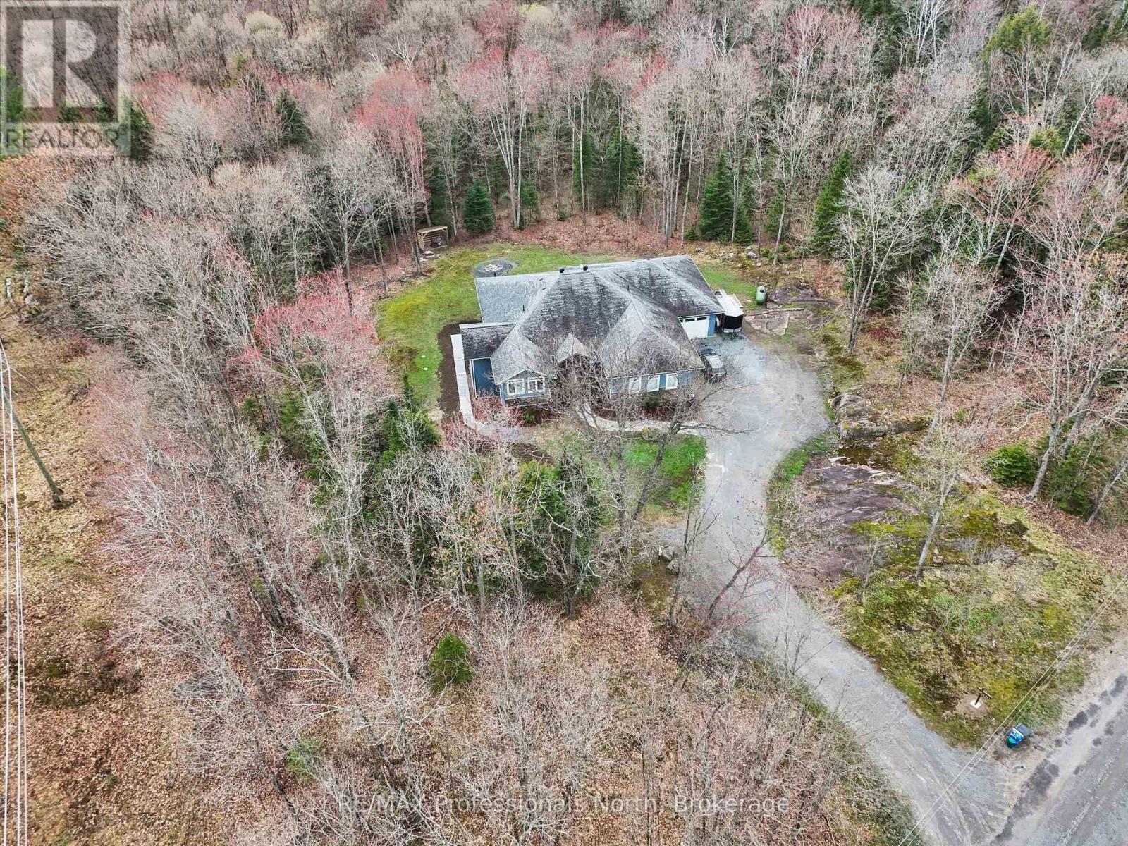 93 Mainhood's Road, Huntsville (Stephenson), Ontario  P0B 1M0 - Photo 50 - X12216107