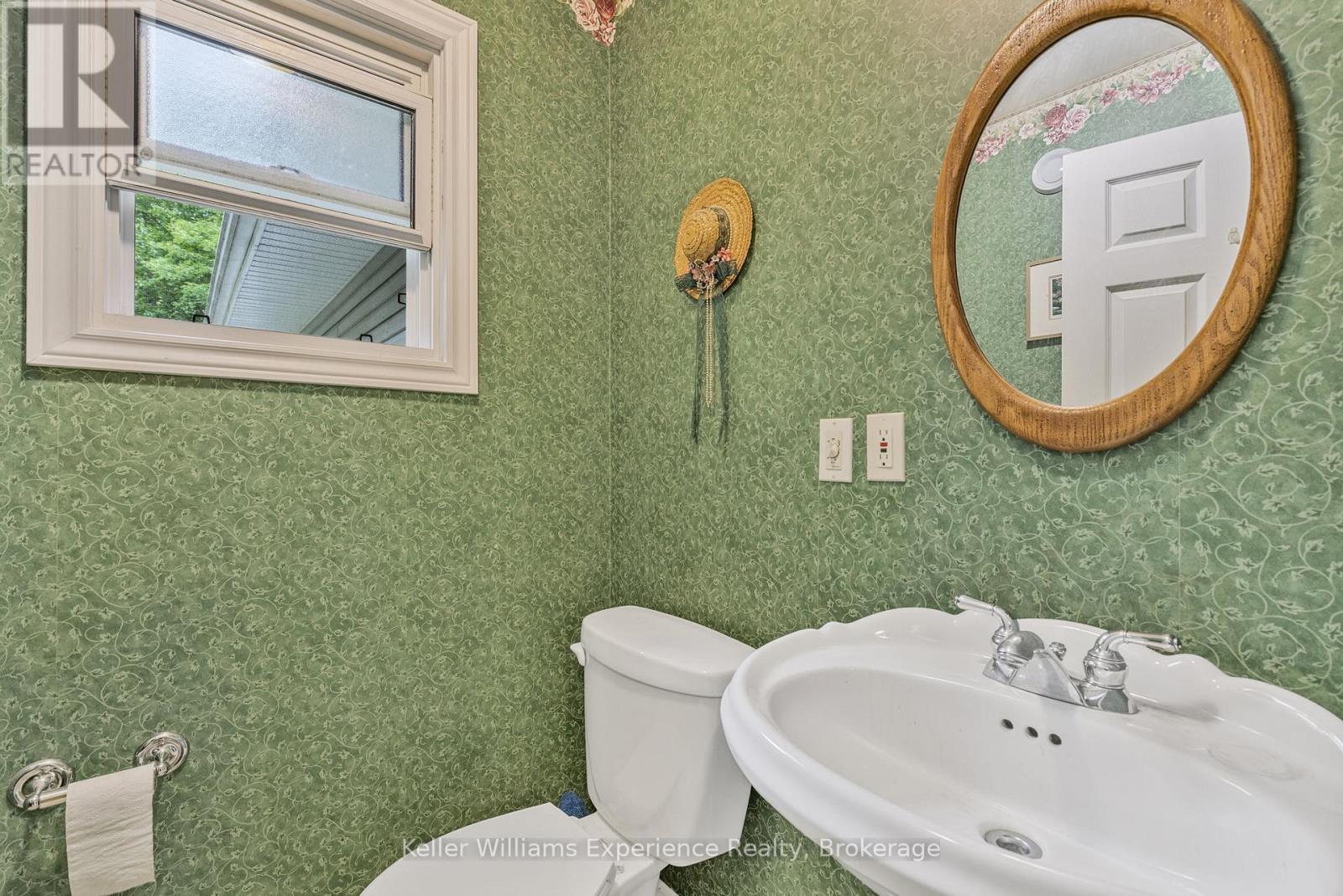 1248 Healey Lk Road, Bracebridge, Ontario  P1L 1X3 - Photo 26 - X12216174