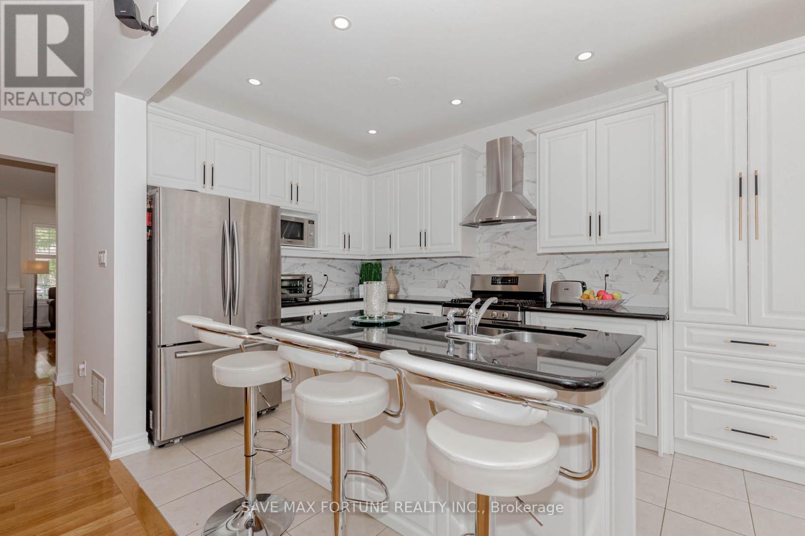 53 Chesterwood Crescent, Brampton (Credit Valley), Ontario  L6Y 0Z4 - Photo 18 - W12216291