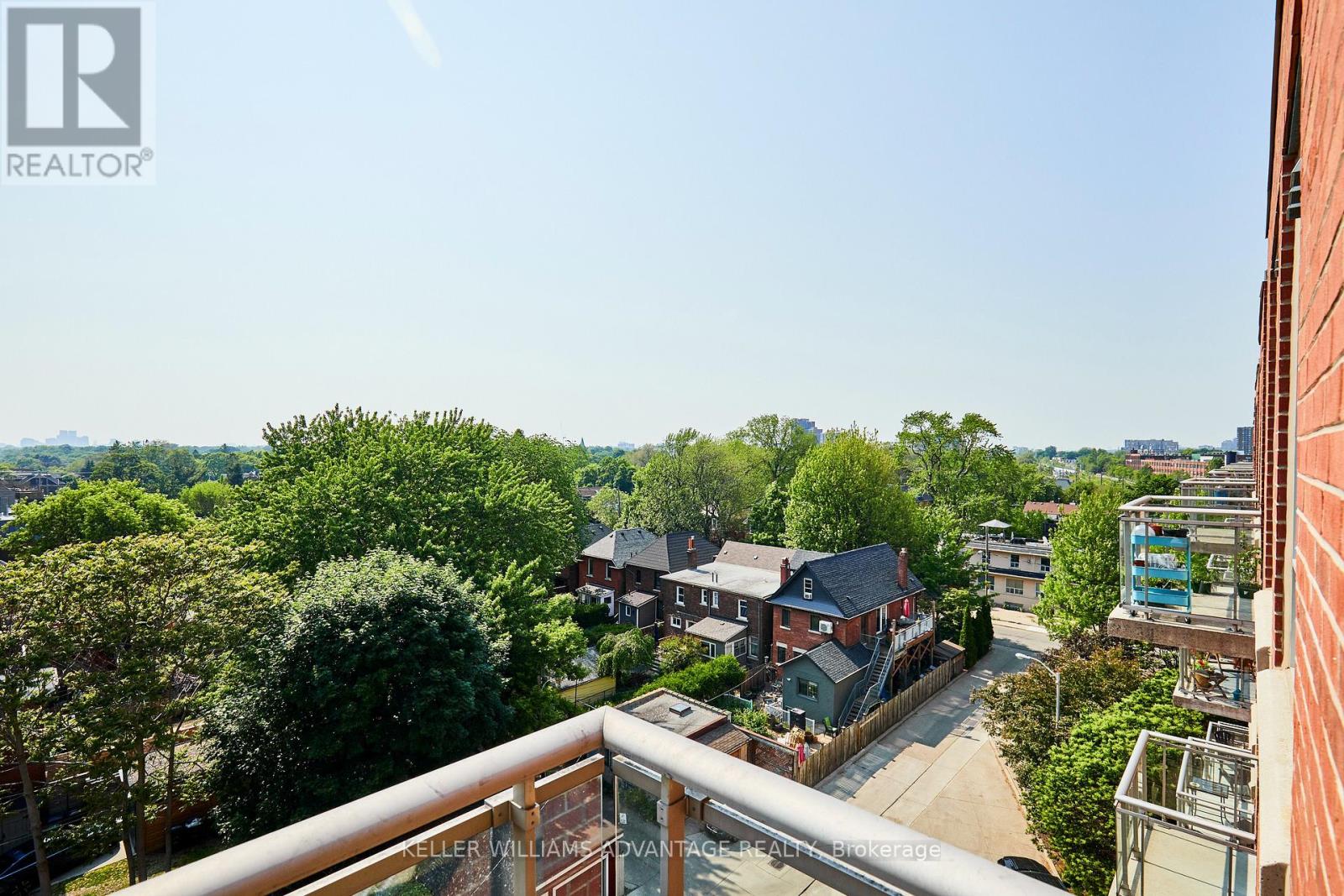 716 - 2495 Dundas Street W, Toronto (High Park North), Ontario  M6P 1C3 - Photo 8 - W12216286
