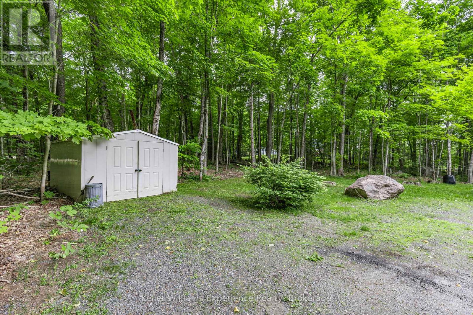 1248 Healey Lk Road, Bracebridge, Ontario  P1L 1X3 - Photo 9 - X12216174