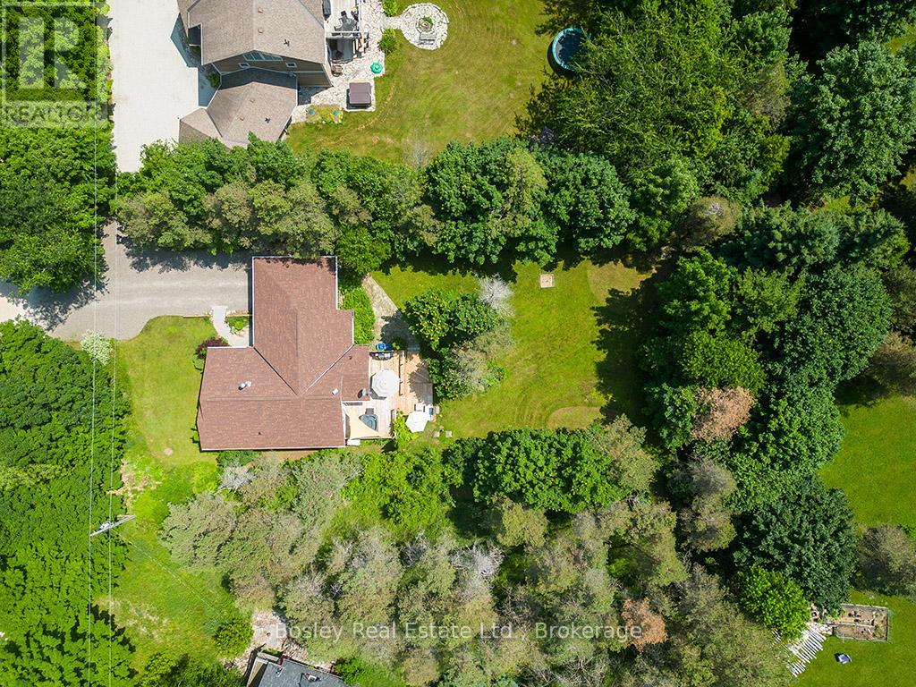 136 Maple Lane, Blue Mountains, Ontario  N0H 2E0 - Photo 23 - X12216195