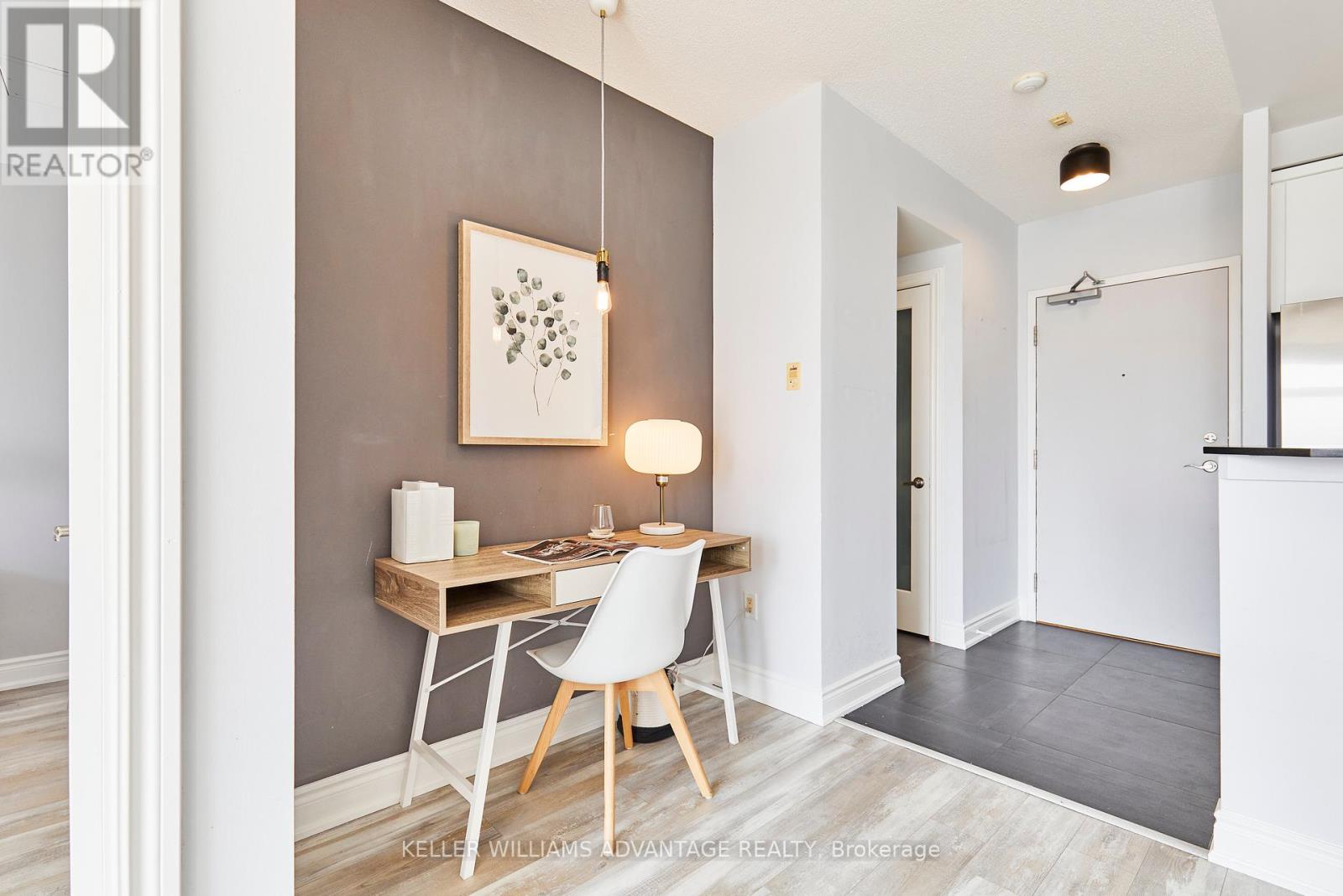 716 - 2495 Dundas Street W, Toronto (High Park North), Ontario  M6P 1C3 - Photo 11 - W12216286