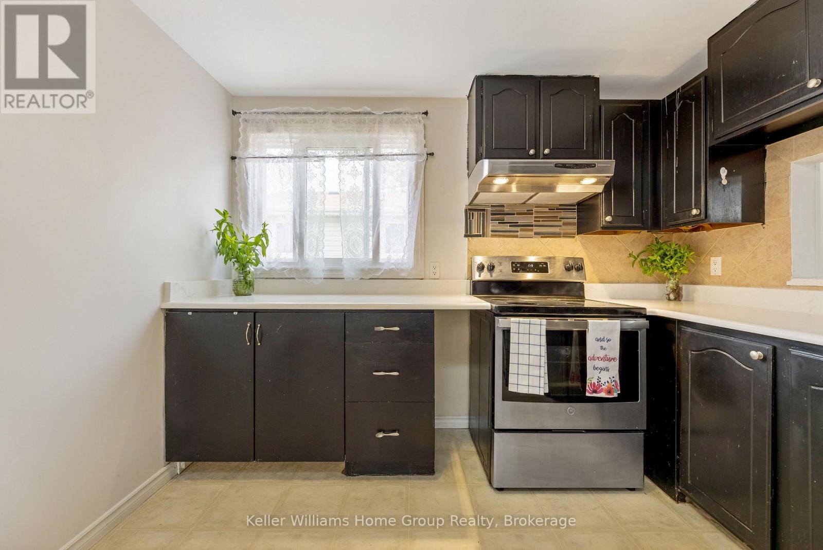 6 - 175 Elm Ridge Drive, Kitchener, Ontario  N2N 1L7 - Photo 11 - X12216259