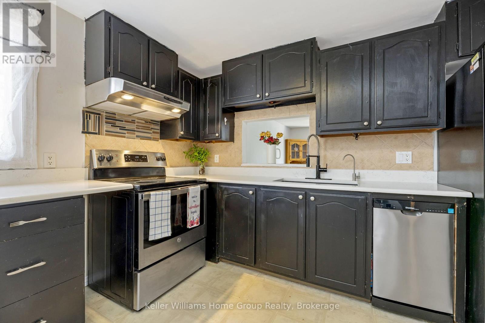 6 - 175 Elm Ridge Drive, Kitchener, Ontario  N2N 1L7 - Photo 12 - X12216259