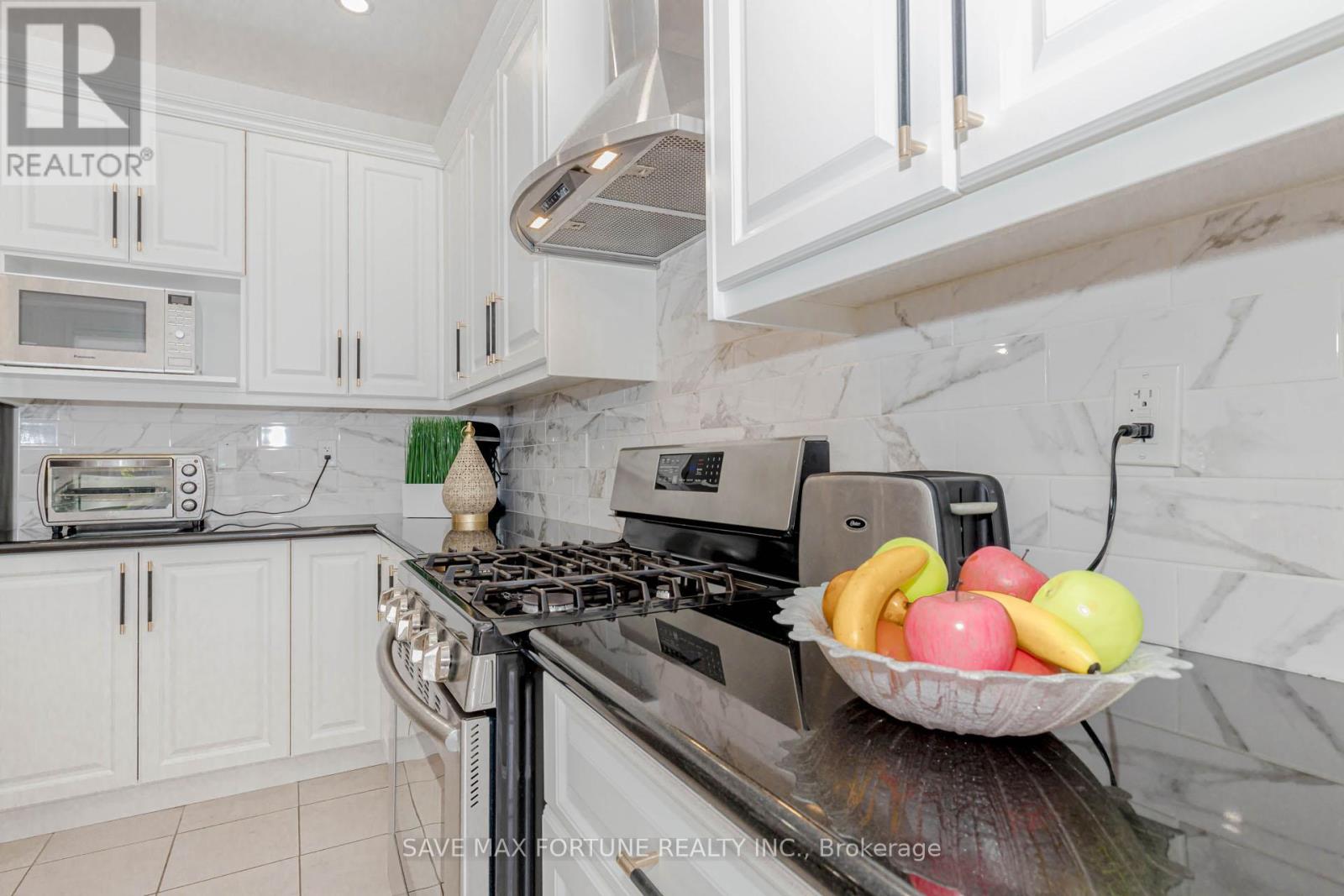 53 Chesterwood Crescent, Brampton (Credit Valley), Ontario  L6Y 0Z4 - Photo 20 - W12216291