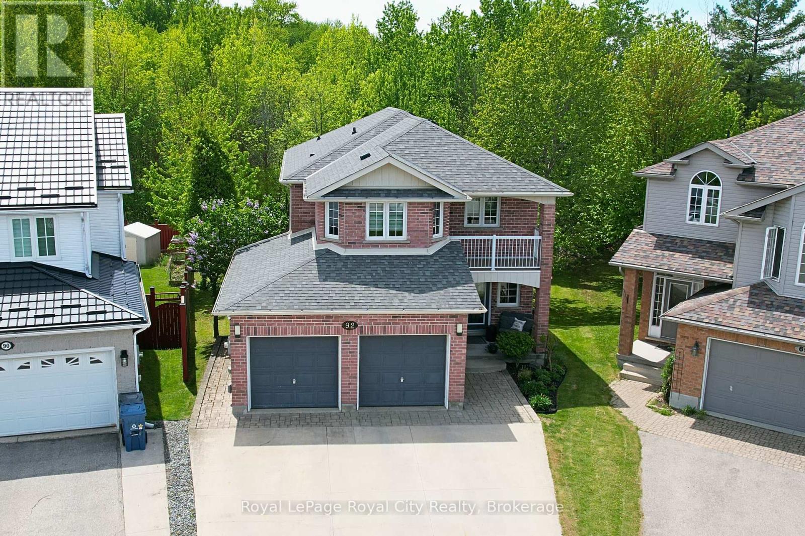 92 CHILLICO DRIVE, Guelph, Ontario