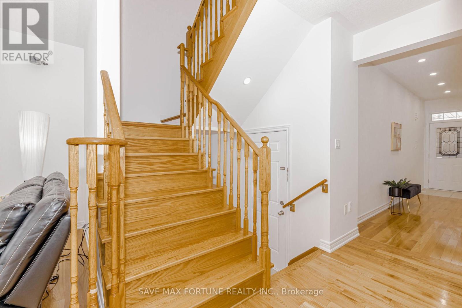 53 Chesterwood Crescent, Brampton (Credit Valley), Ontario  L6Y 0Z4 - Photo 24 - W12216291