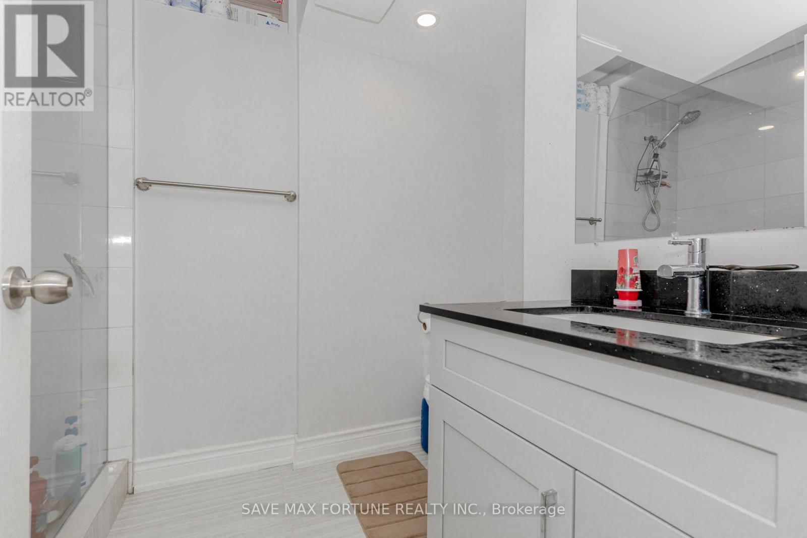 53 Chesterwood Crescent, Brampton (Credit Valley), Ontario  L6Y 0Z4 - Photo 44 - W12216291