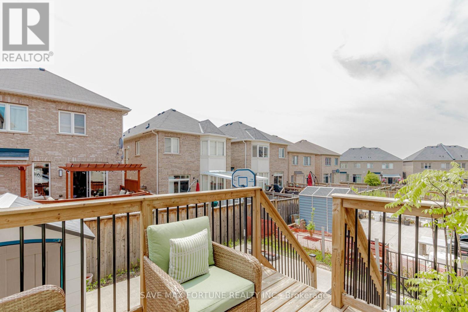 53 Chesterwood Crescent, Brampton (Credit Valley), Ontario  L6Y 0Z4 - Photo 46 - W12216291