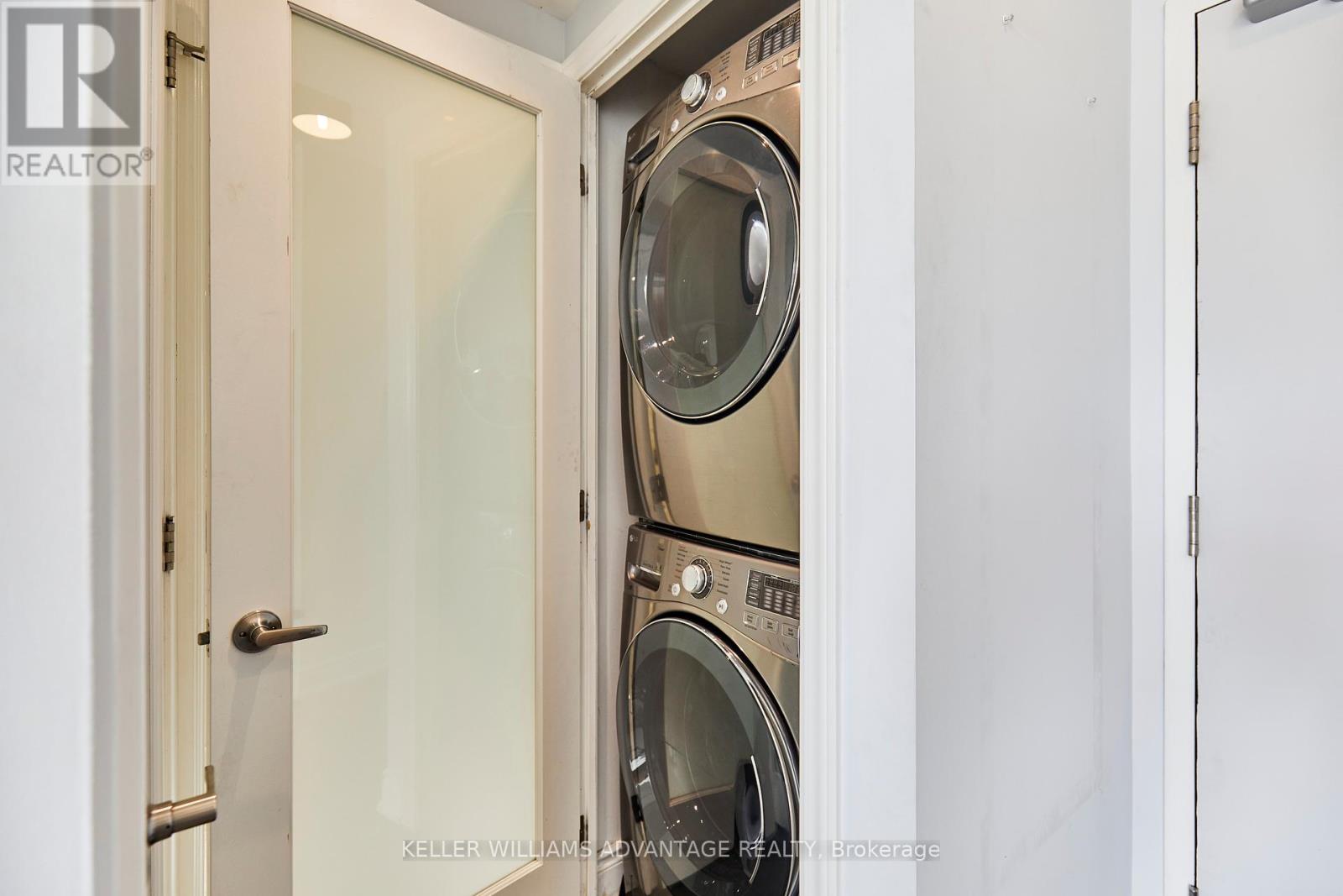 716 - 2495 Dundas Street W, Toronto (High Park North), Ontario  M6P 1C3 - Photo 21 - W12216286