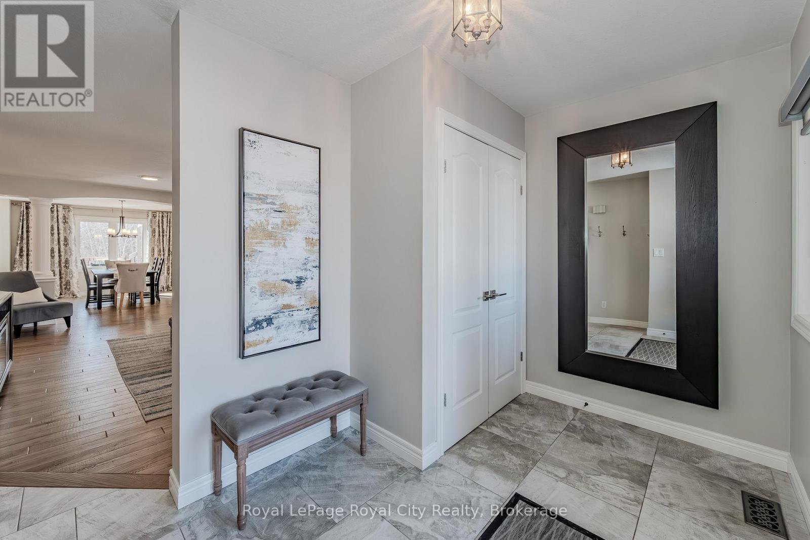 92 Chillico Drive, Guelph, Ontario  N1K 1Y6 - Photo 5 - X12216187