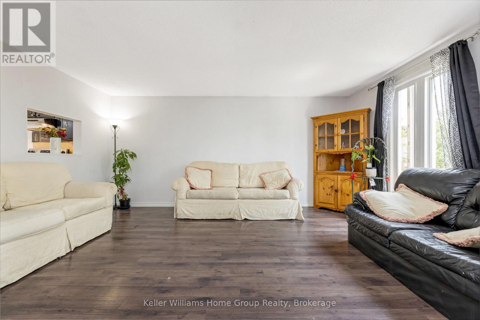 6 - 175 Elm Ridge Drive, Kitchener, Ontario  N2N 1L7 - Photo 6 - X12216259