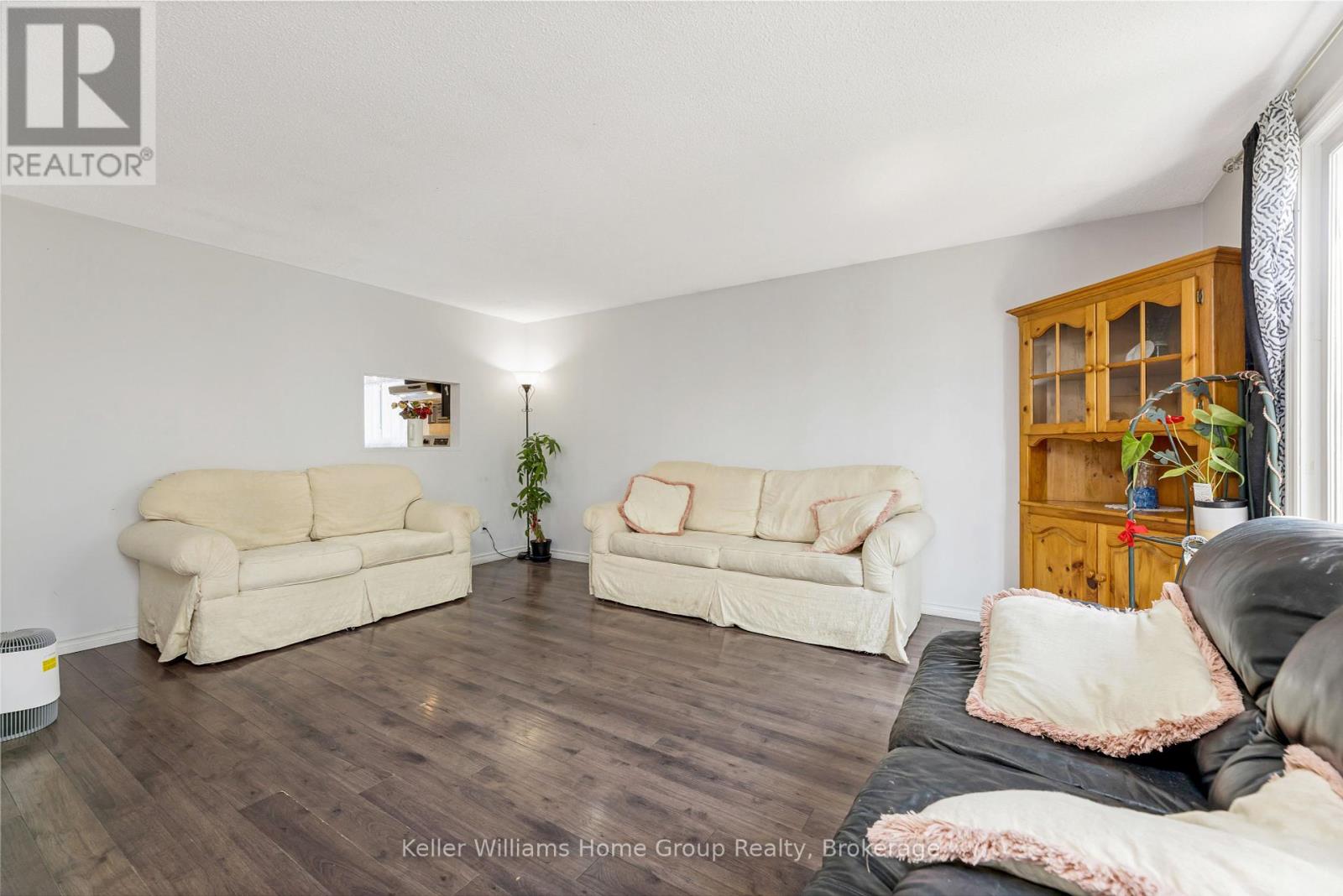 6 - 175 Elm Ridge Drive, Kitchener, Ontario  N2N 1L7 - Photo 7 - X12216259
