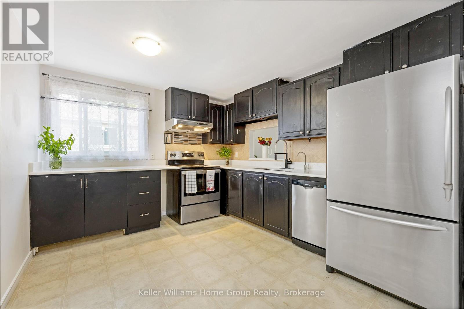 6 - 175 Elm Ridge Drive, Kitchener, Ontario  N2N 1L7 - Photo 10 - X12216259