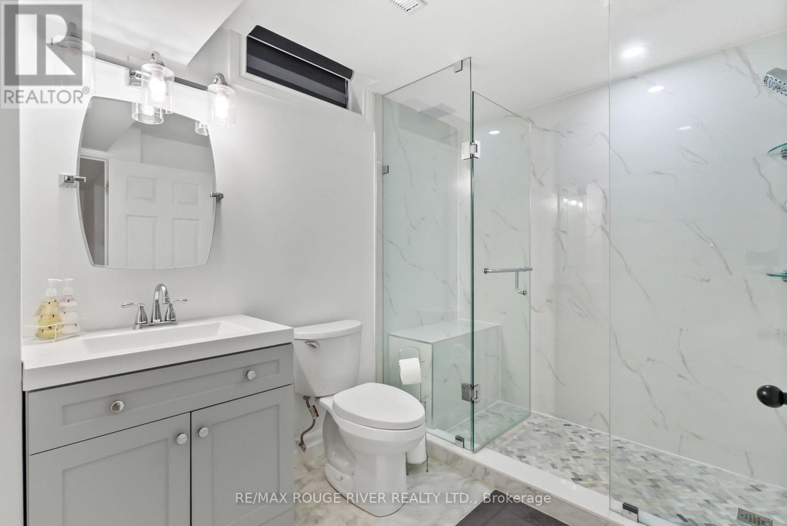 41 Valleywood Drive, Whitby, Ontario  L1R 2J5 - Photo 38 - E12215930