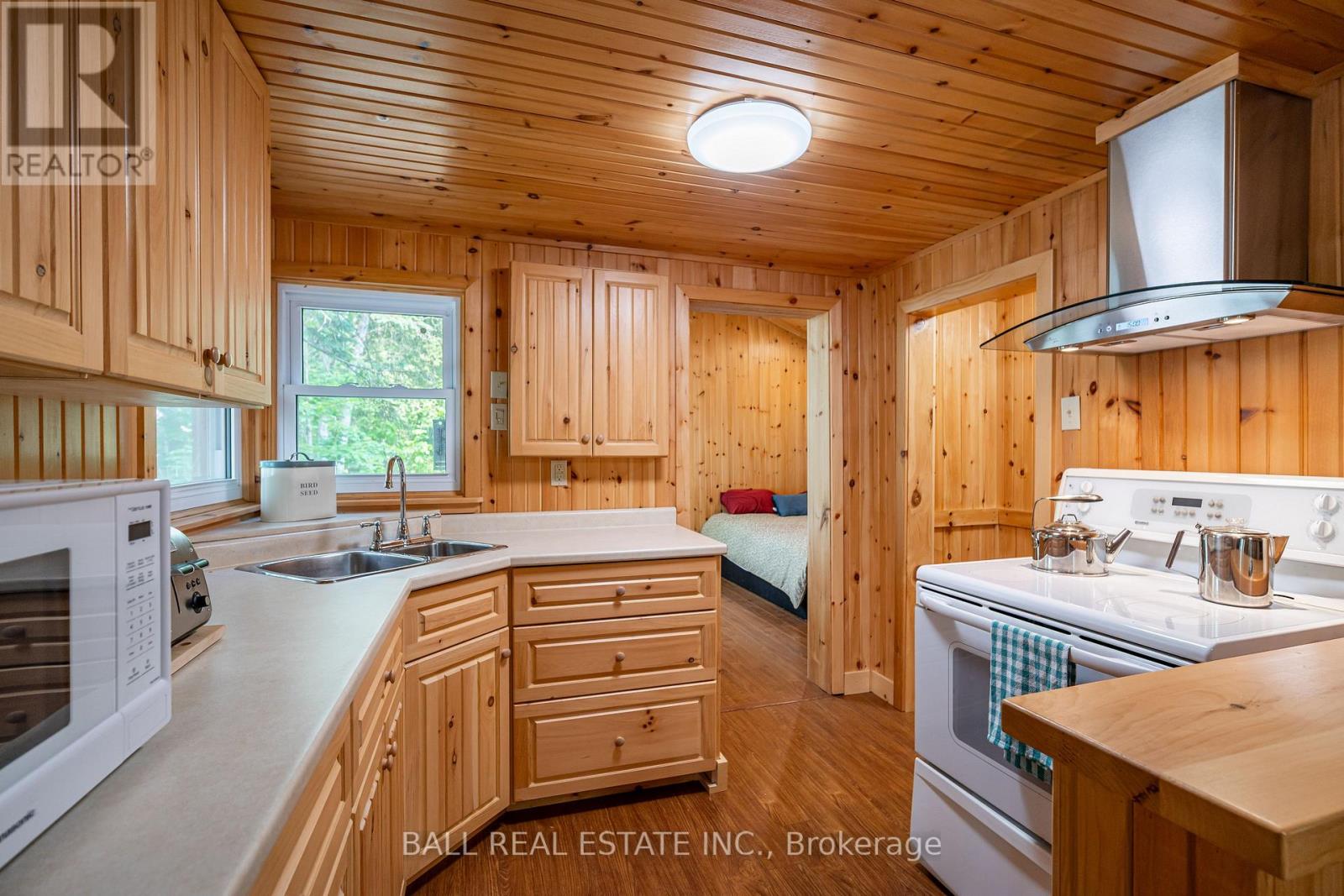 662 Robel Drive, Selwyn, Ontario  K0L 1T0 - Photo 12 - X12216137