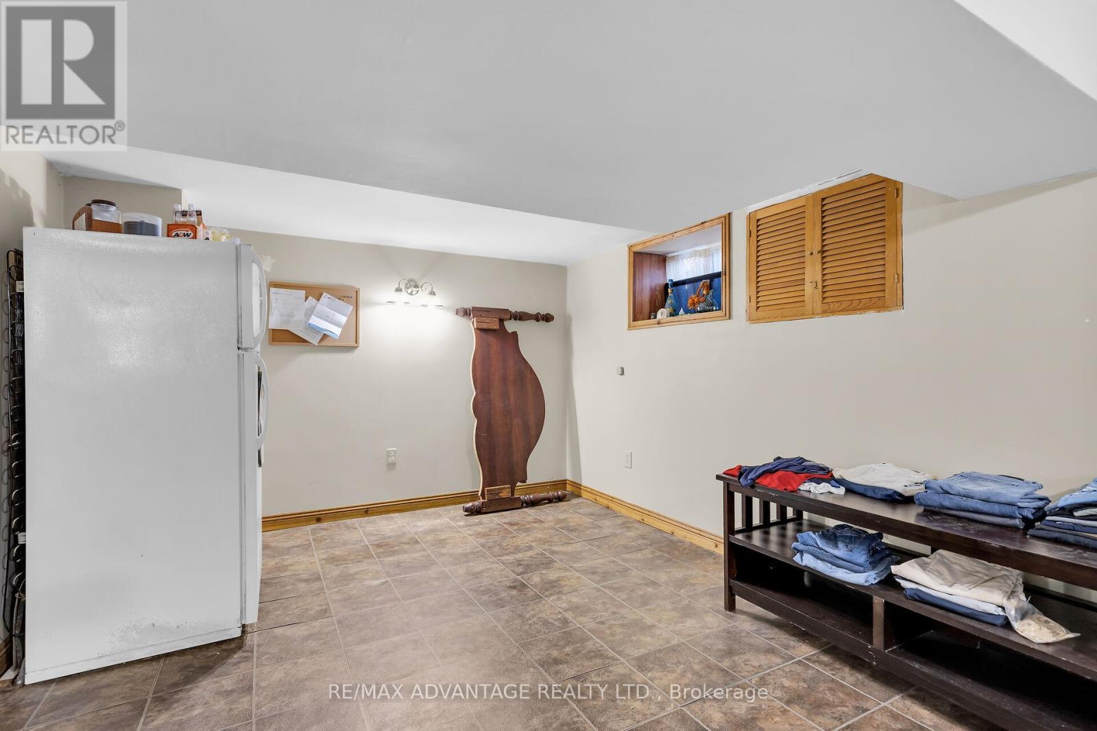 1824 Avalon Street, London East (East H), Ontario  N5W 3G8 - Photo 20 - X12216101