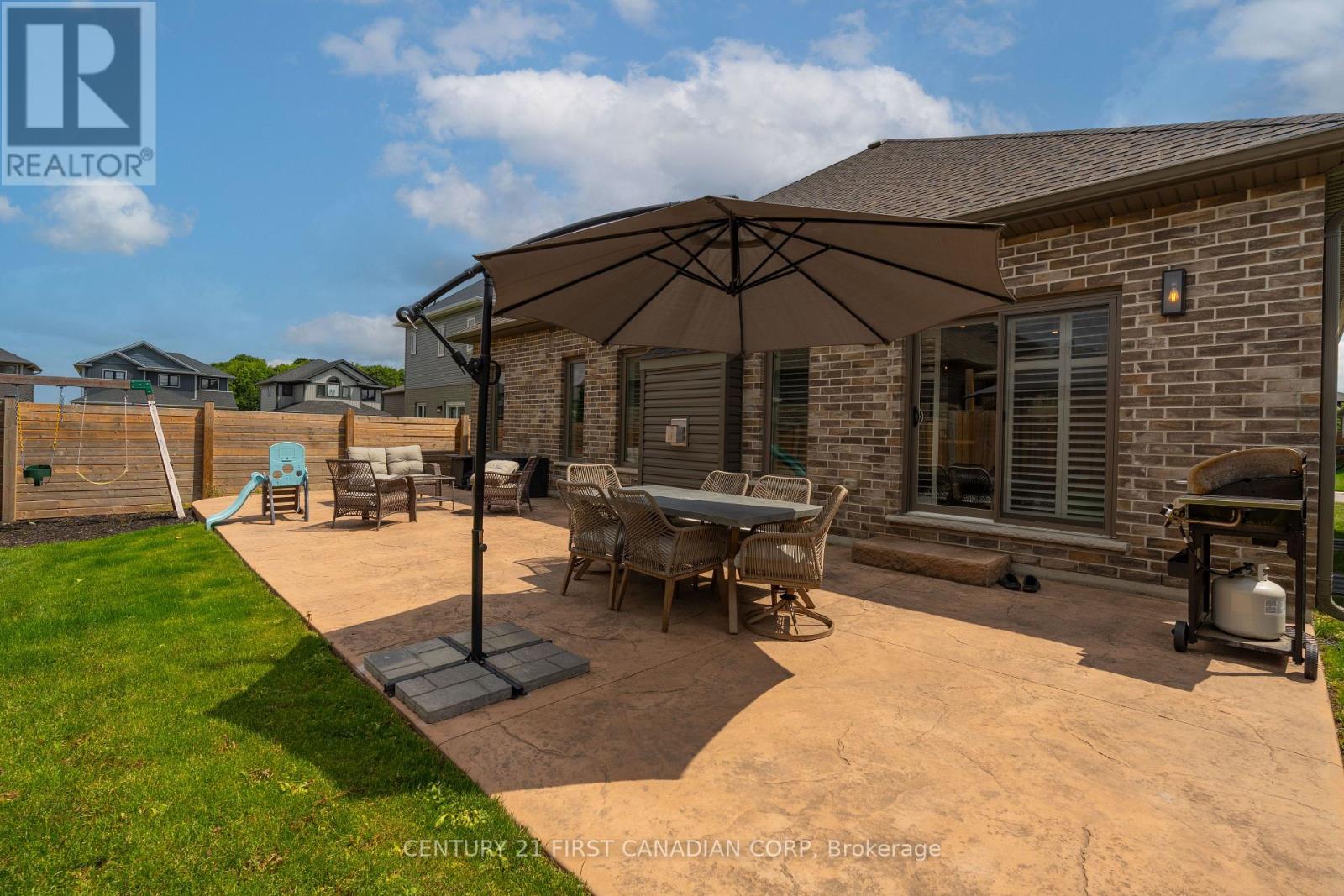 3 Hardy Court, Lucan Biddulph (Lucan), Ontario  N0M 2J0 - Photo 12 - X12216190