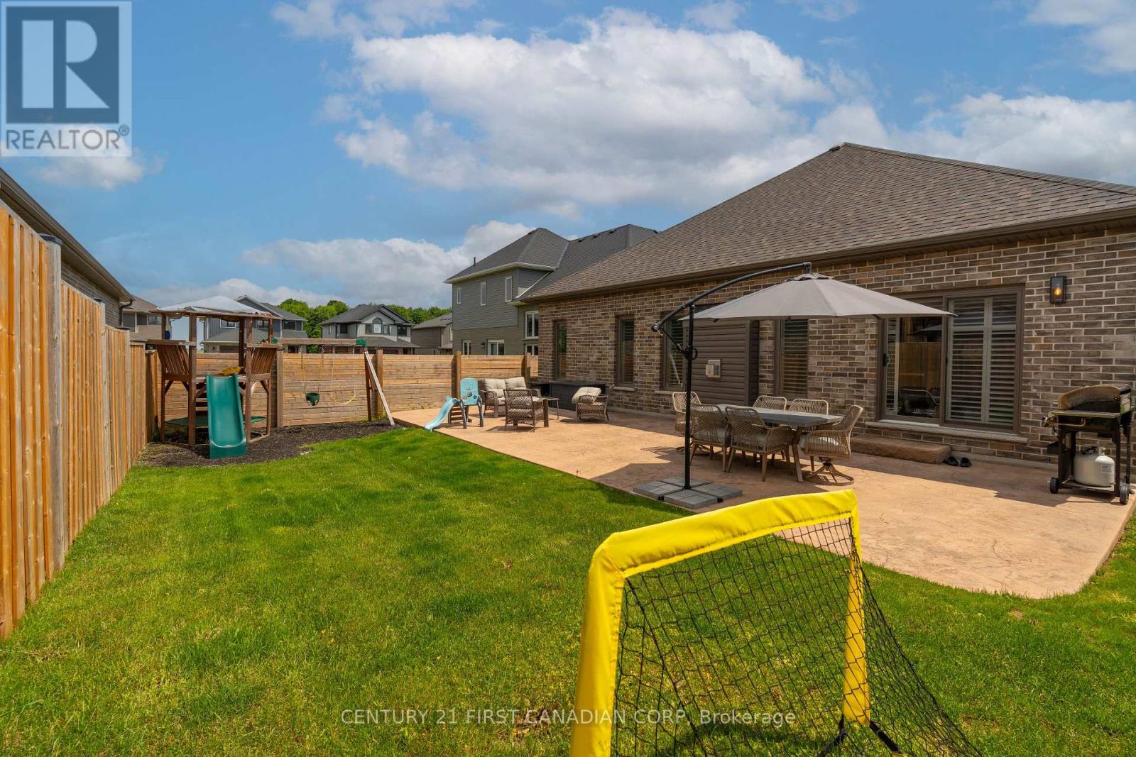3 Hardy Court, Lucan Biddulph (Lucan), Ontario  N0M 2J0 - Photo 11 - X12216190