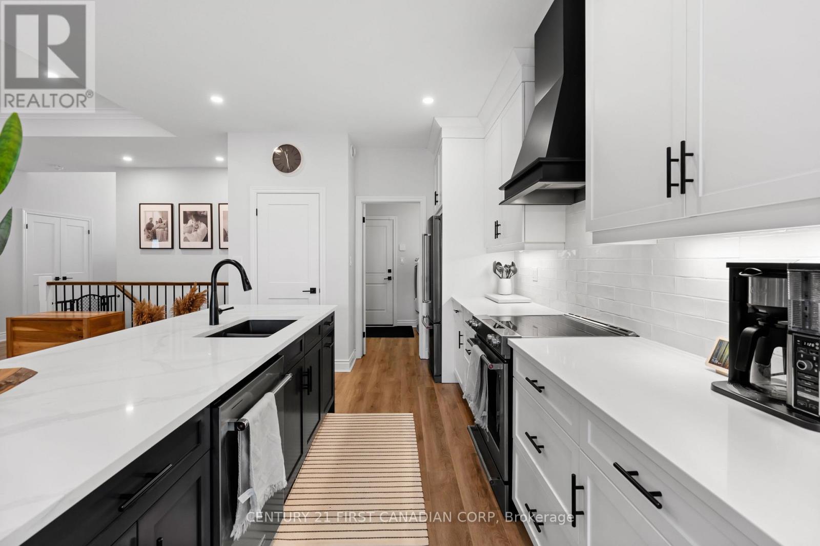 3 Hardy Court, Lucan Biddulph (Lucan), Ontario  N0M 2J0 - Photo 26 - X12216190