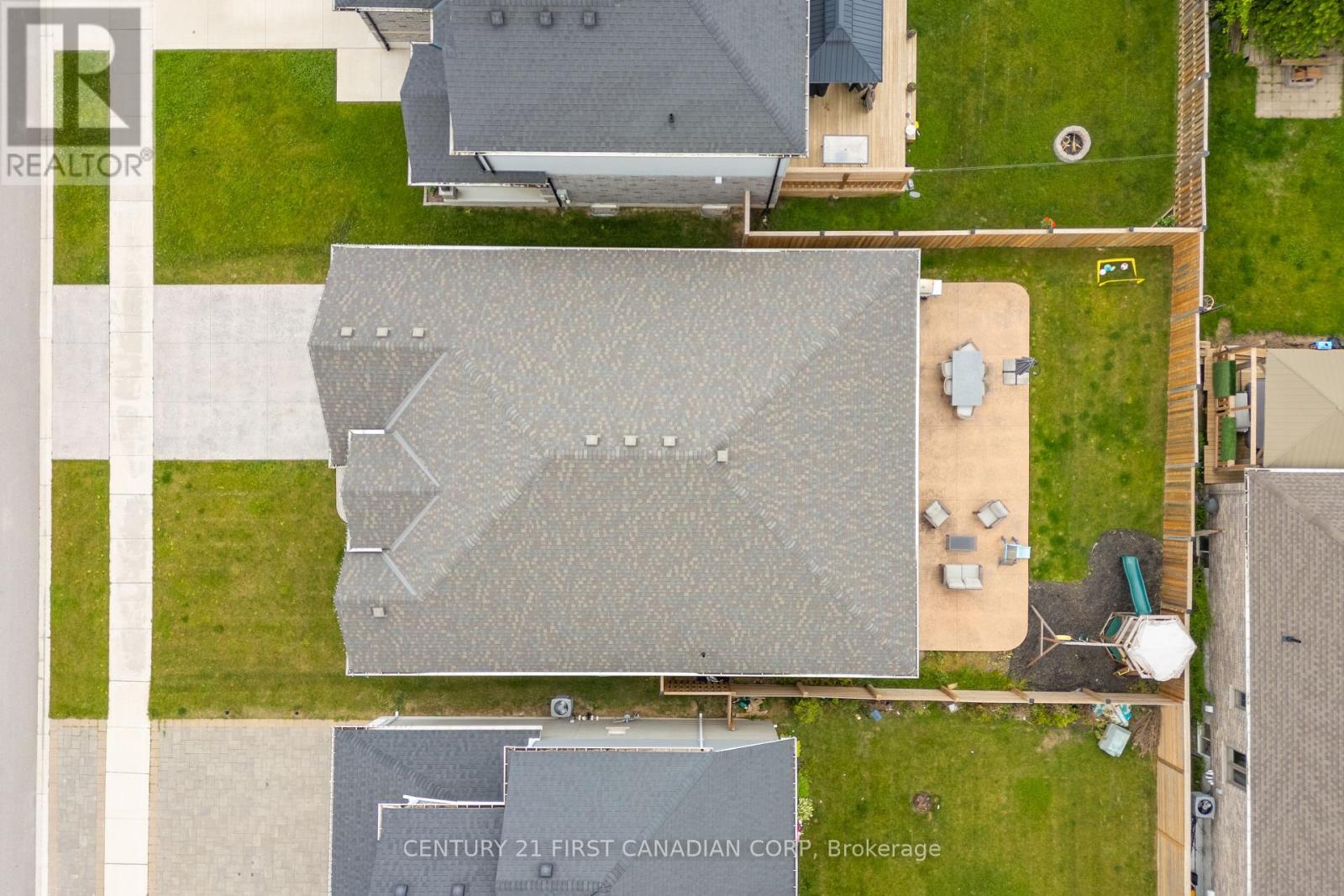 3 Hardy Court, Lucan Biddulph (Lucan), Ontario  N0M 2J0 - Photo 9 - X12216190