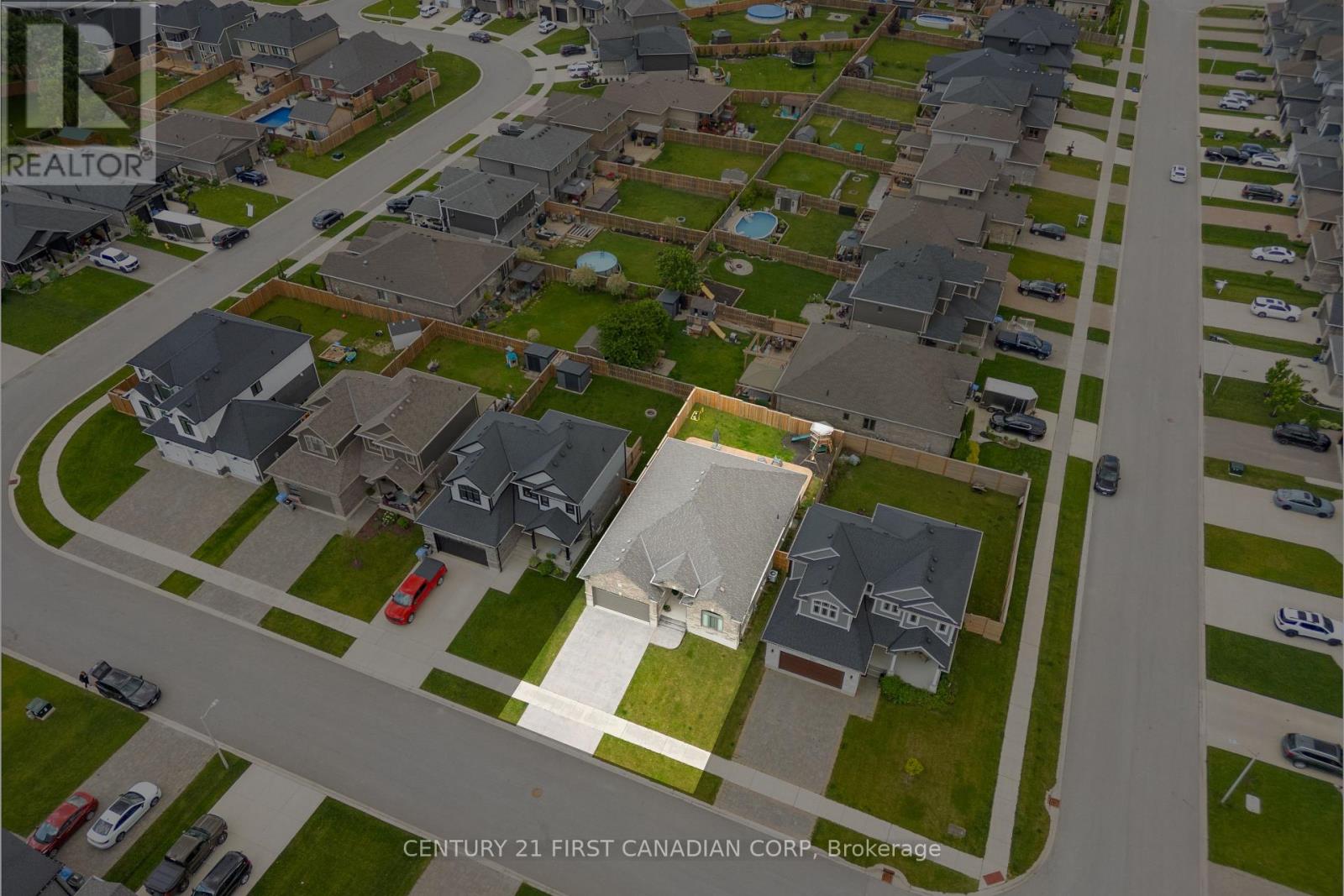 3 Hardy Court, Lucan Biddulph (Lucan), Ontario  N0M 2J0 - Photo 7 - X12216190