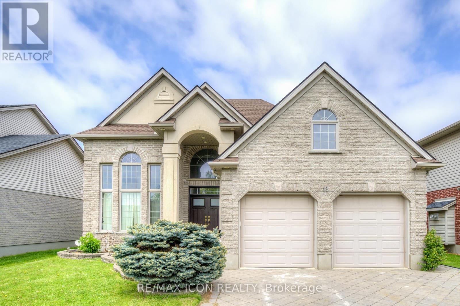 19 Redtail Court, St. Thomas, Ontario  N5R 6L6 - Photo 2 - X12216231