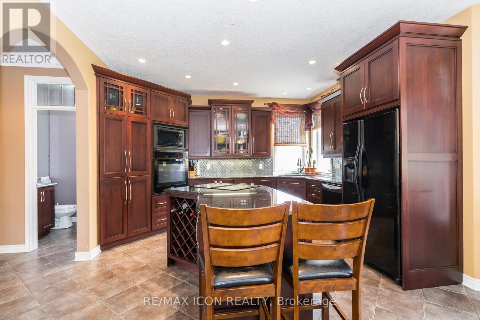 19 Redtail Court, St. Thomas, Ontario  N5R 6L6 - Photo 18 - X12216231