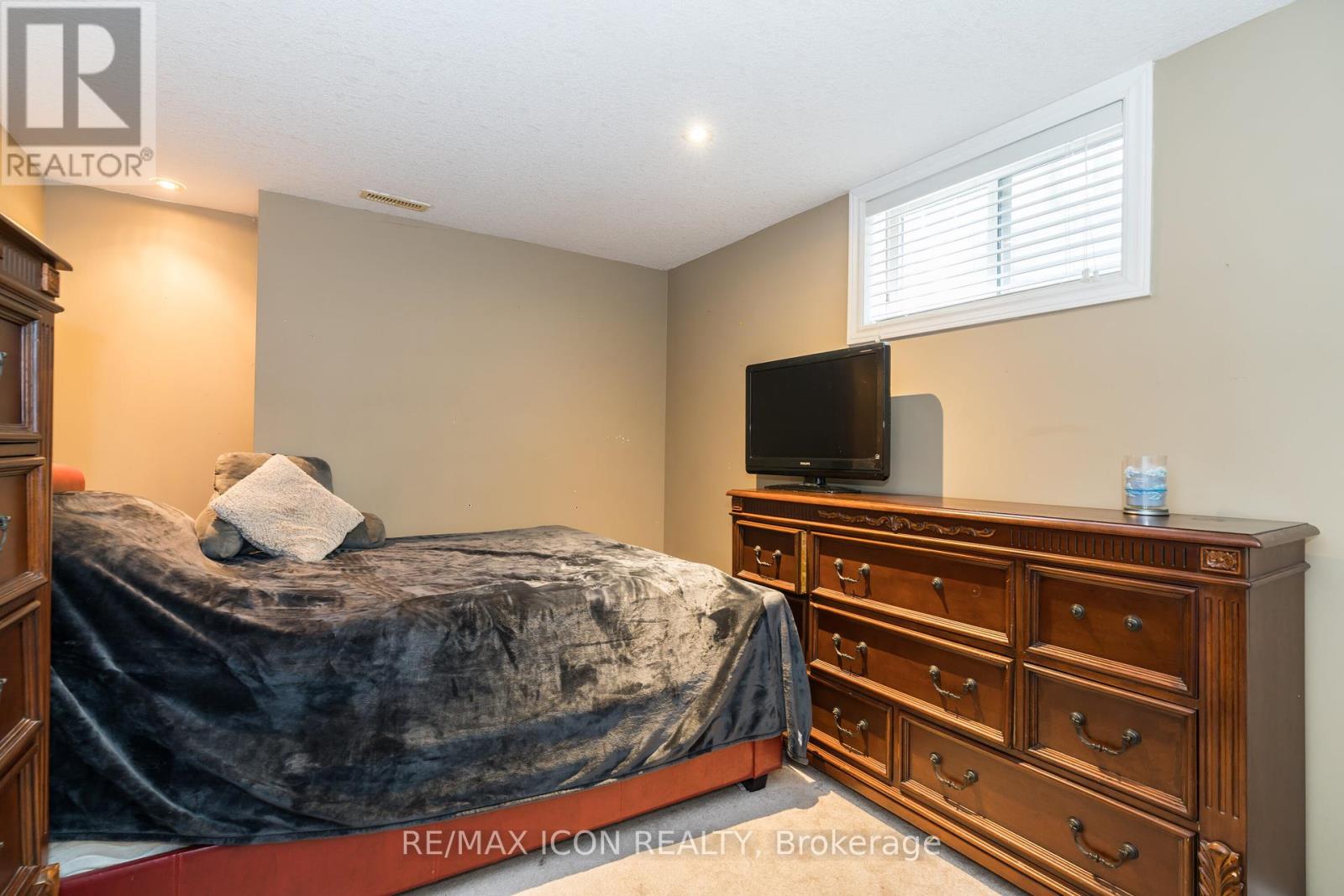 19 Redtail Court, St. Thomas, Ontario  N5R 6L6 - Photo 38 - X12216231