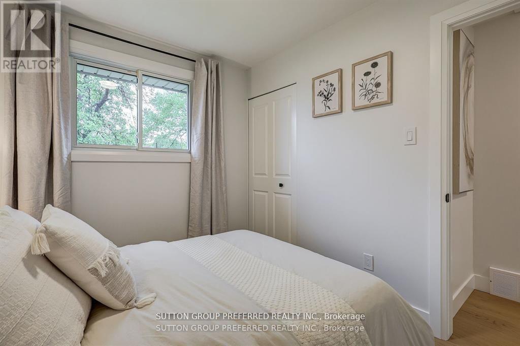 1053 Willow Drive, London South, Ontario  N6E 1P4 - Photo 25 - X12216252