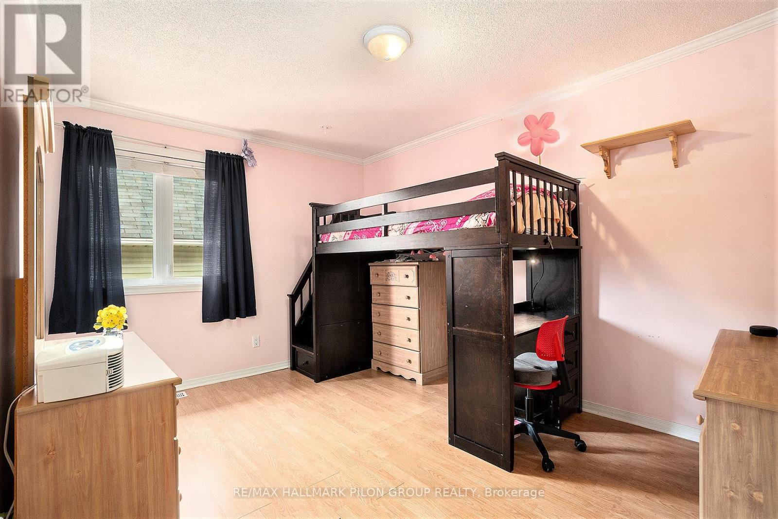 1018 Belvedere Avenue, Clarence-Rockland, Ontario  K4K 1H3 - Photo 12 - X12137286