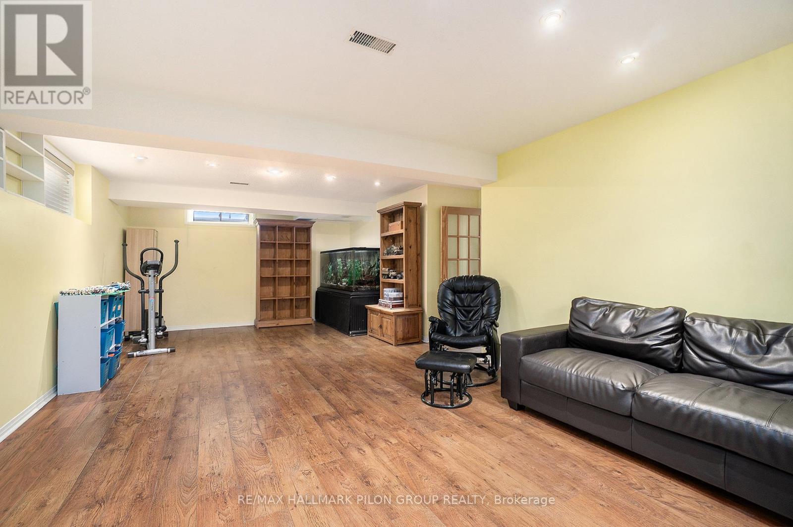 1018 Belvedere Avenue, Clarence-Rockland, Ontario  K4K 1H3 - Photo 14 - X12137286