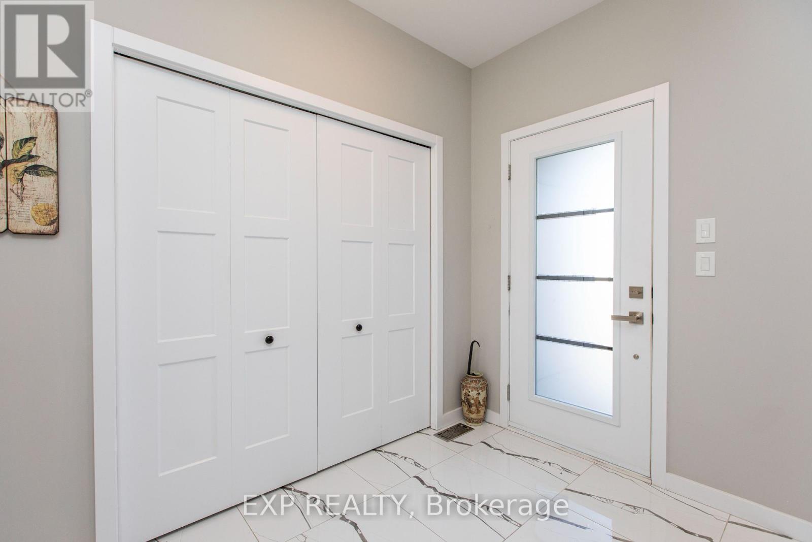 65 Granite Street, Clarence-Rockland, Ontario  K4K 0H7 - Photo 4 - X12183049