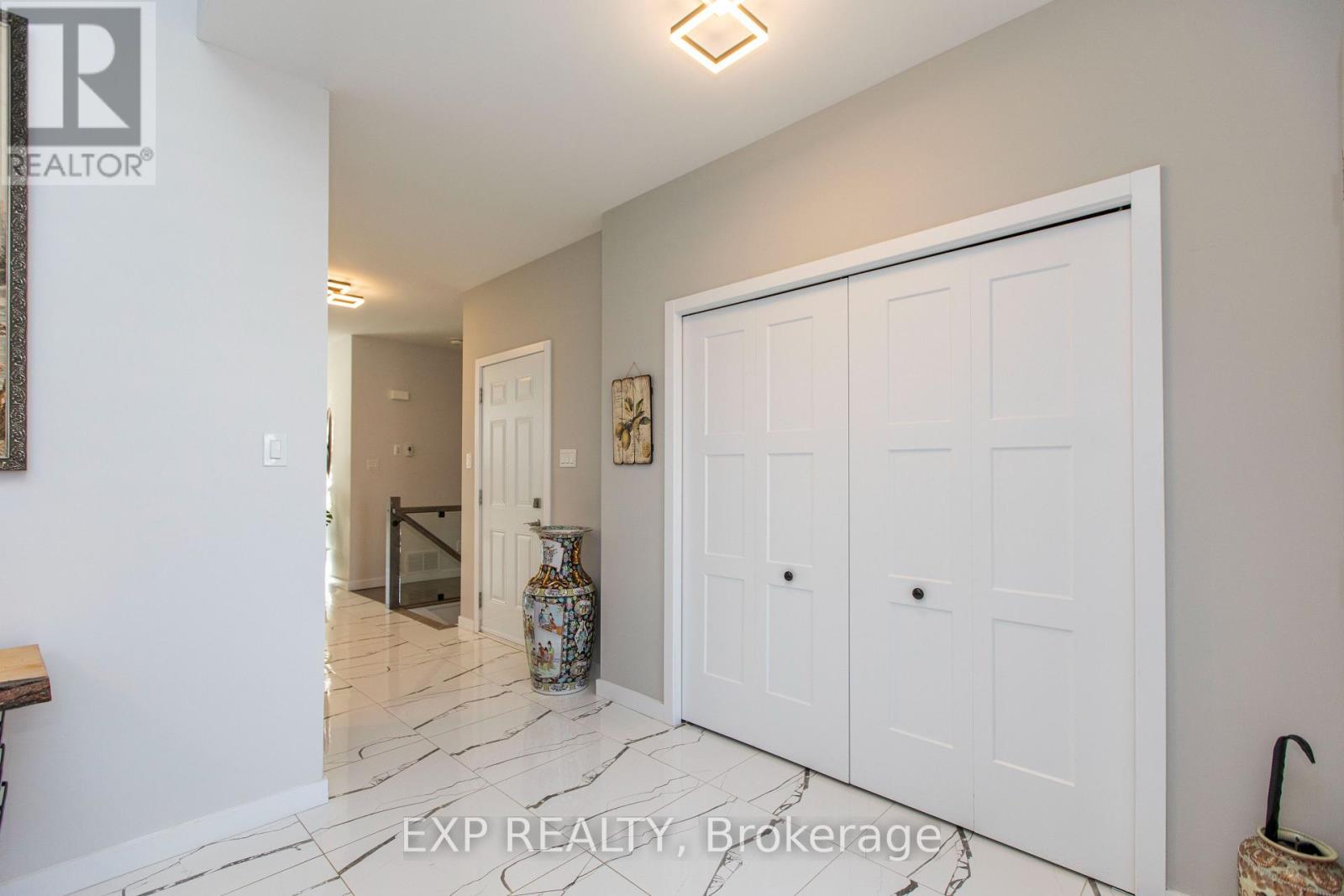 65 Granite Street, Clarence-Rockland, Ontario  K4K 0H7 - Photo 5 - X12183049